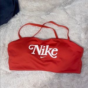 Nike Bandeau Sports Bra